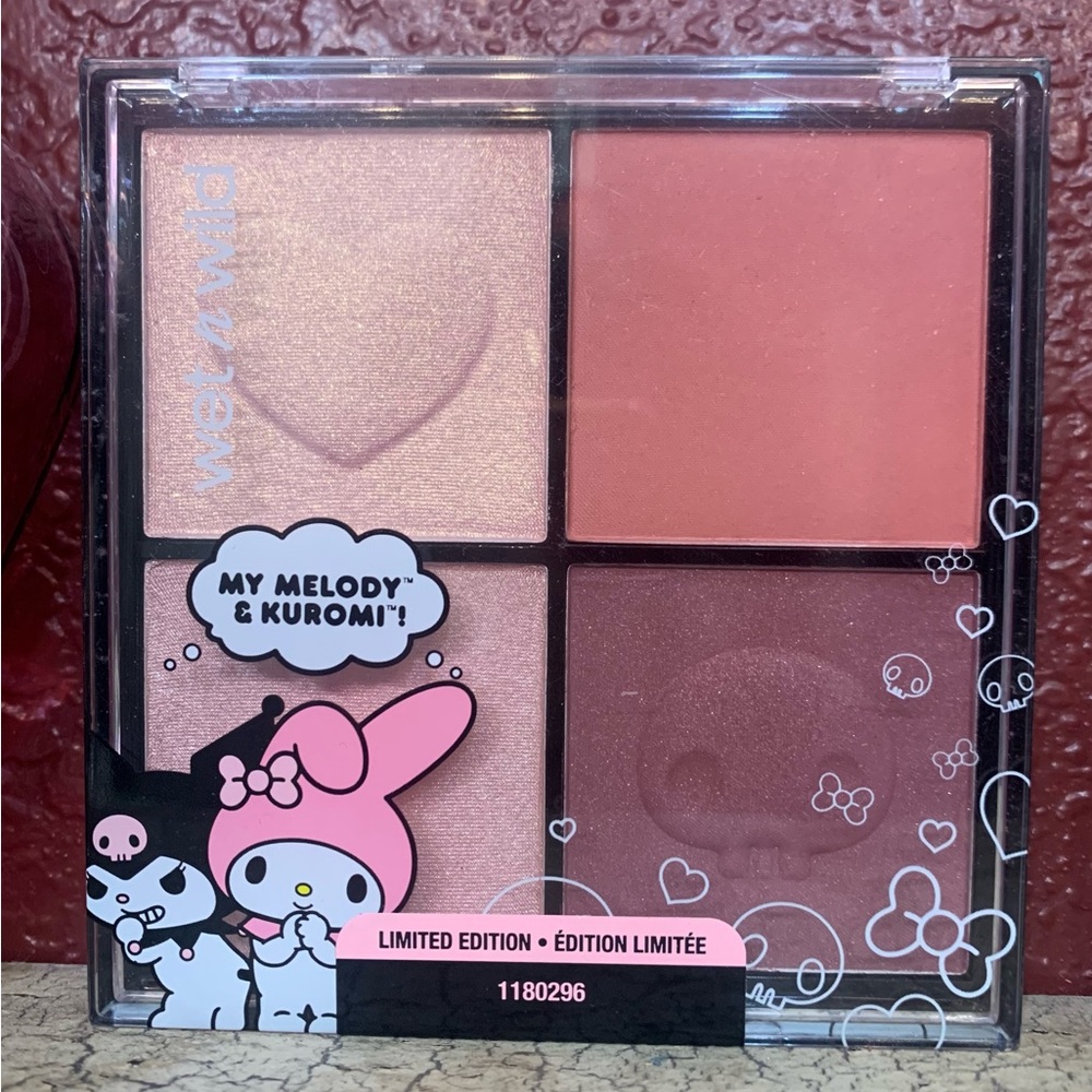 Brand new sealed my melody and kuromi blush palette from wet n wild